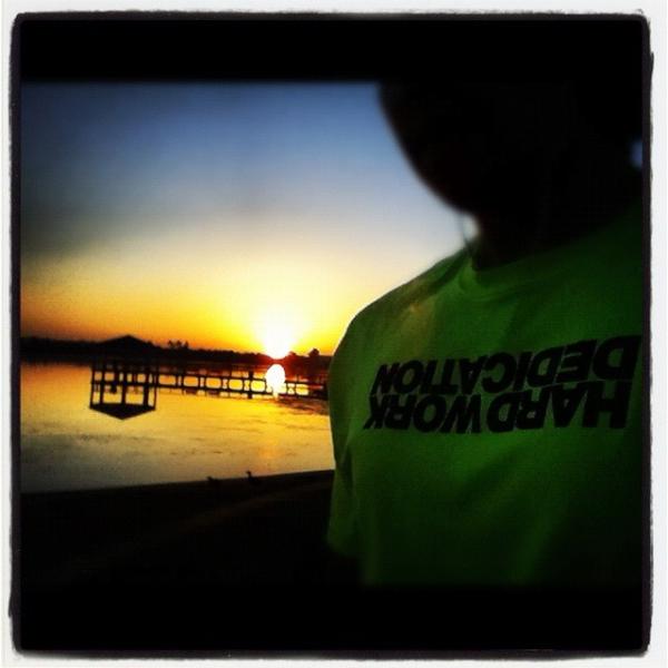 projecthwd's tweet image. Rise &amp; Grind #hardworkdedication Show off ur #HWDshirt pics - send them in &amp; we will send them out! #sparkmotivation