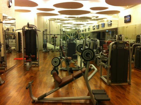 GinoRea's tweet image. This is the gym hotel in Doha, unbelievable! #sweatout