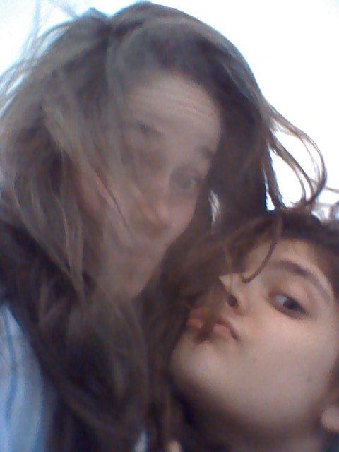 MissEmy_x's tweet image. And they say I have beautiful hair..... #withELSA