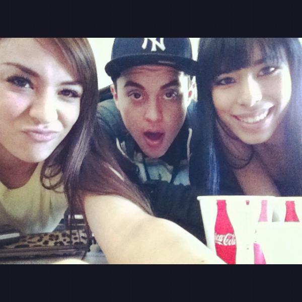 cisnerosluis's tweet photo. Cuz we are g like that:) http://t.co/tGu7YjH2