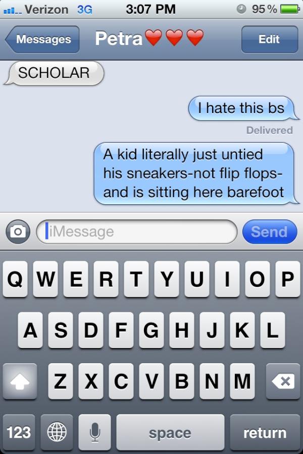 florababe__'s tweet image. @neaniebeann #fakeschool