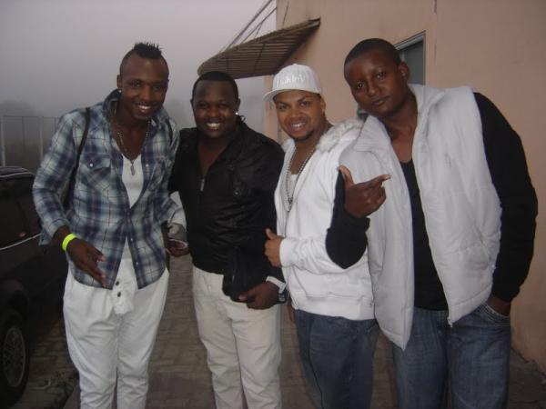 Sambavox's tweet photo. Sambavox no DC Eventos http://t.co/SniEvo6O