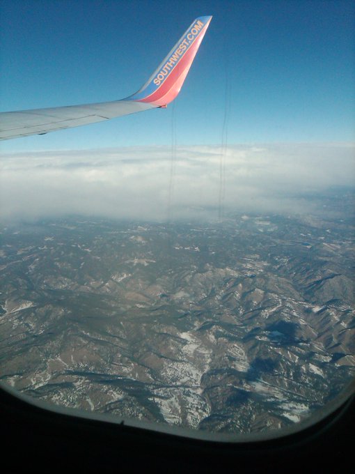 On the plane in Colorado, somewhere I need to be right now.. #NiceView http://t.co/CKZFDJFV<a href="/tag/niceview"class="tags"><span>#niceview</span></a>