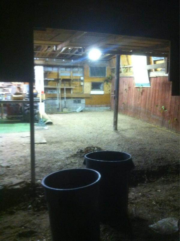 JesseSmigel's tweet photo. Aaaaaand GO! Bricklaying! http://t.co/aEMwHMPI