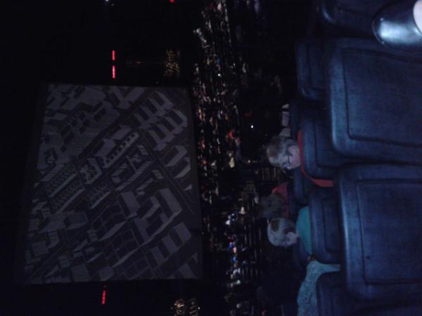 ReynirPrebens's tweet photo. Just arrived at blue man group :-) http://t.co/9Fg7DwqZ