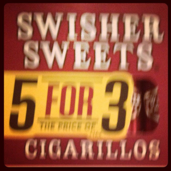 Roll one up! And time for a 🚬 http://t.co/C6If2cT2<a href="/tag/hollywood"class="tags"><span>#hollywood</span></a>