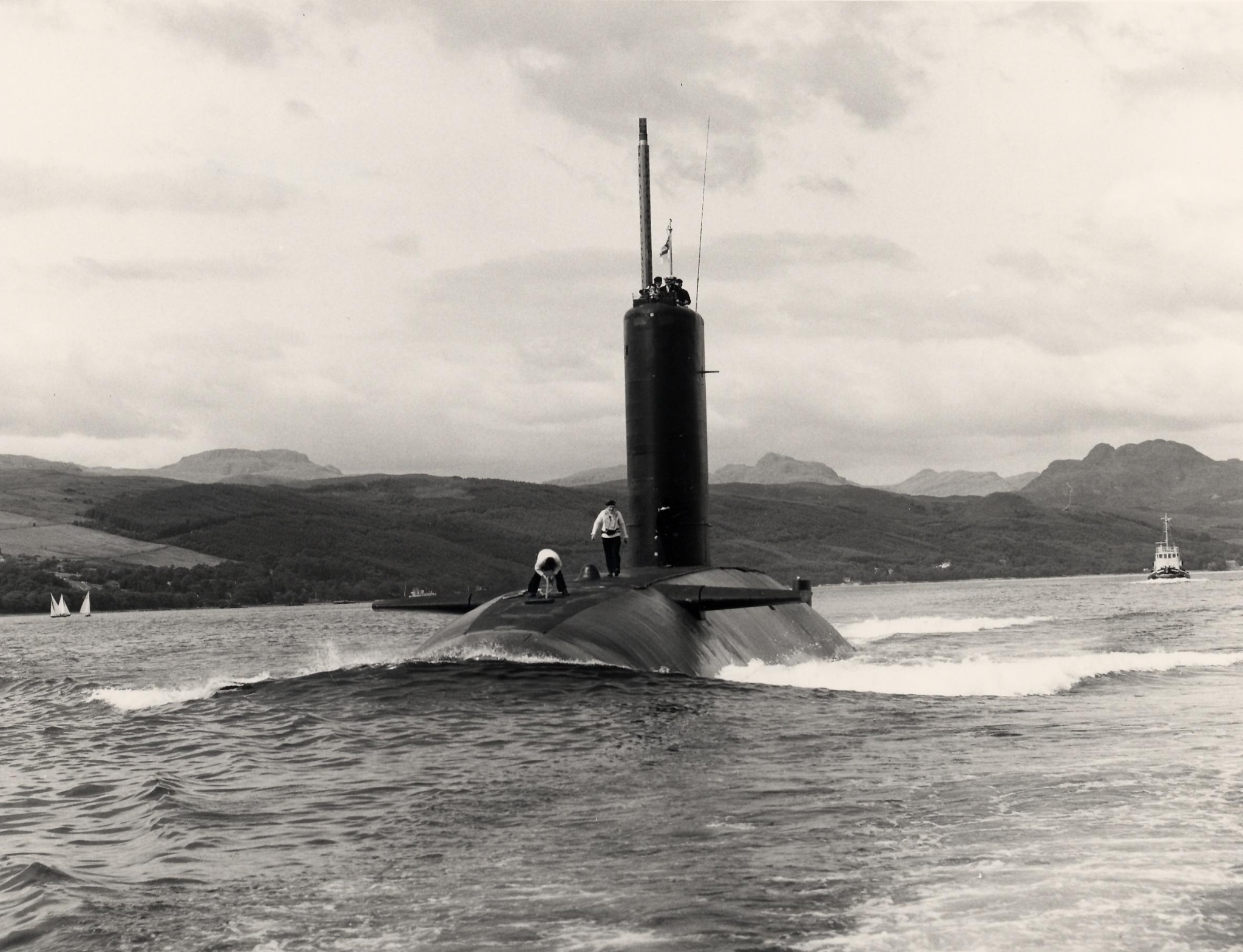 Royal Navy Submarine Museum on Twitter: "#Falklands30 HMS Conqueror is next  to sail from Faslane with Special Boat Service (SBS) to the Falklands  Islands. http://t.co/vpv9Ph5e" / Twitter