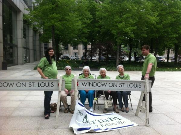 The residents of @AtriumBellevill are ready to go live with <a href="/ksdknews/">KSDK News</a>!
