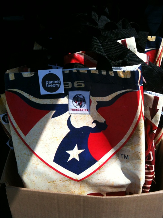 bannertheory's tweet photo. Find out how to get a bag made from @FCDallas banners at their April 14 game! They have tote bags and wristlets! http://t.co/ABeKkOe0