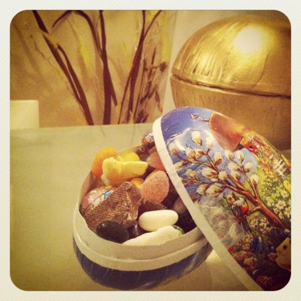 Eggs & feathers #easter