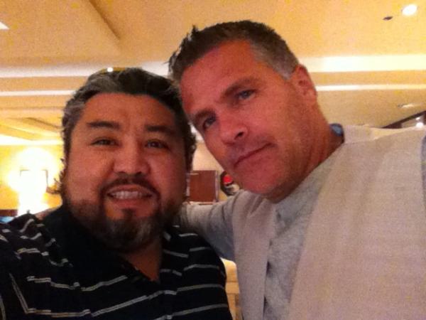 telloroberto's tweet photo. @HectorSoberon después de tantos años seguimos igualitos "soy el súper lindo siempre divertido" jajaja te acuerdas http://t.co/4KHrOVBI