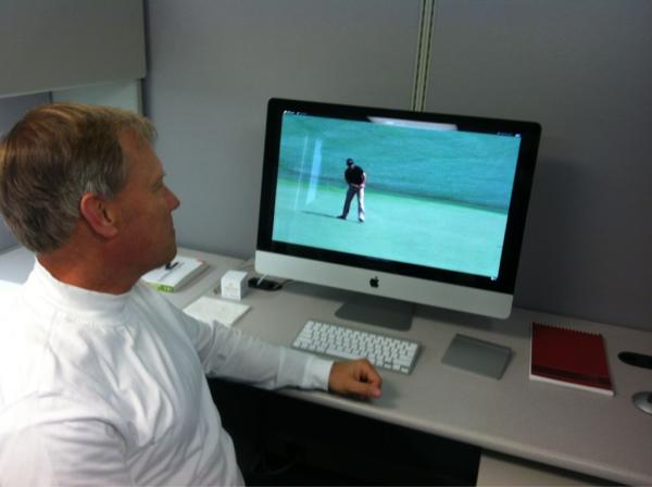 ParkinsonLiz's tweet image. Productivity in the office is on the downside this afternoon. #Masters #doublemonitor #livingthedream