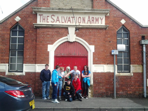 Catch22NCS's tweet image. @ncsKIRKBYinASH doing their @salvationarmy mission for #Springin2Action - well done guys!