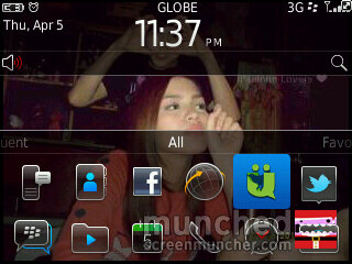 ImPIainJane's tweet photo. Look at my Home Screen Photo! :D haha http://t.co/ikKOYUGN