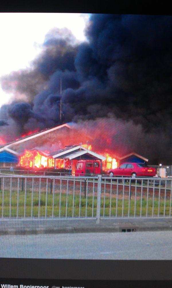 MLou1505's tweet photo. "Geheel weg. #hamminga #kluswijs uithuizen http://t.co/zHiKNUzn