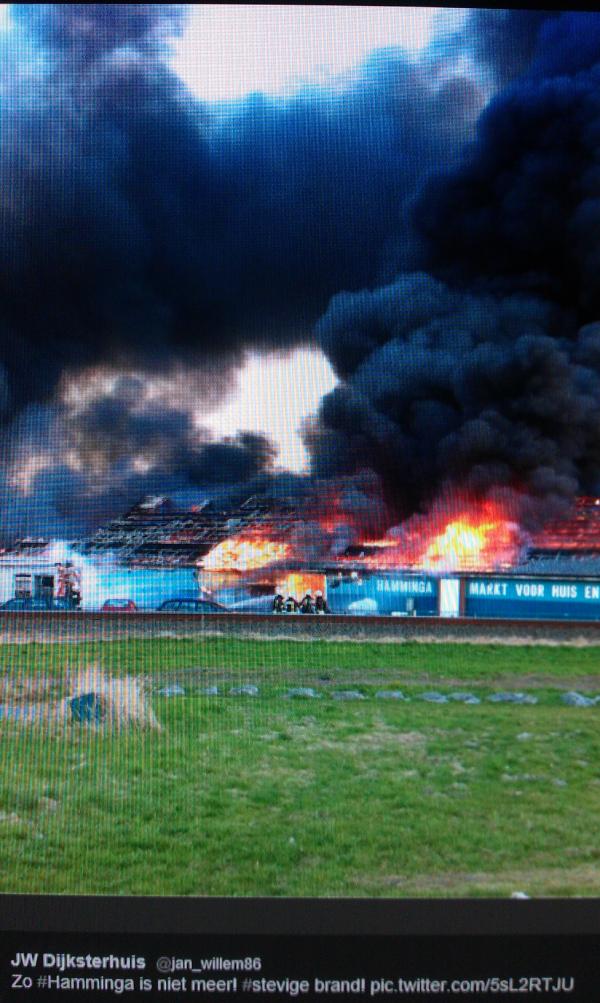MLou1505's tweet photo. Heftig #hamminga #kluswijs uithuizen http://t.co/BTTz1lrz