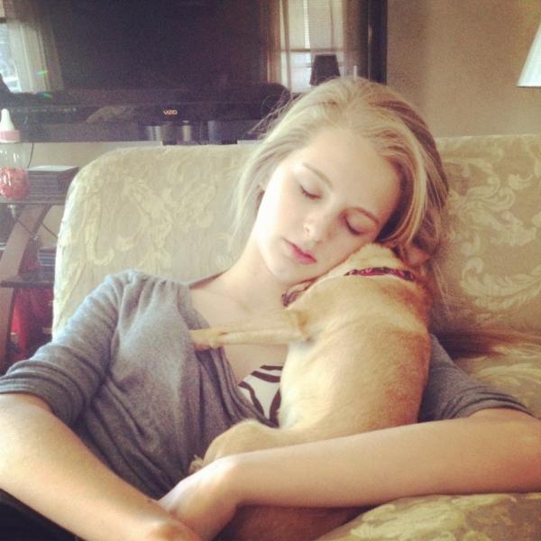 skylarannnn's tweet image. Sleeping buety #nicebra @JuliaGreenwoodd