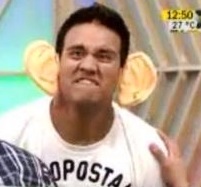 Emahuevo's tweet photo. No puedo dejar de ver esta foto y reirme tantooo #chorejon@_símbolo jajaj http://t.co/oNW6YCZ5