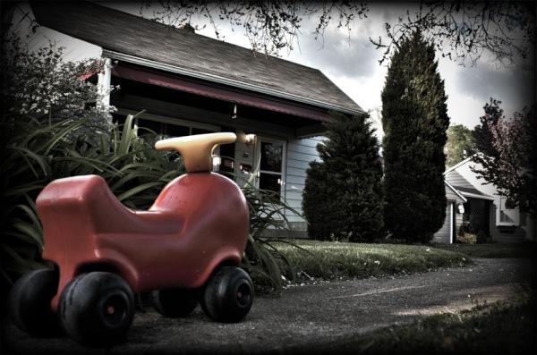 ahcinci's tweet image. Potential HDR photo for &quot;Broken Home&quot; Poem #DegreeProject