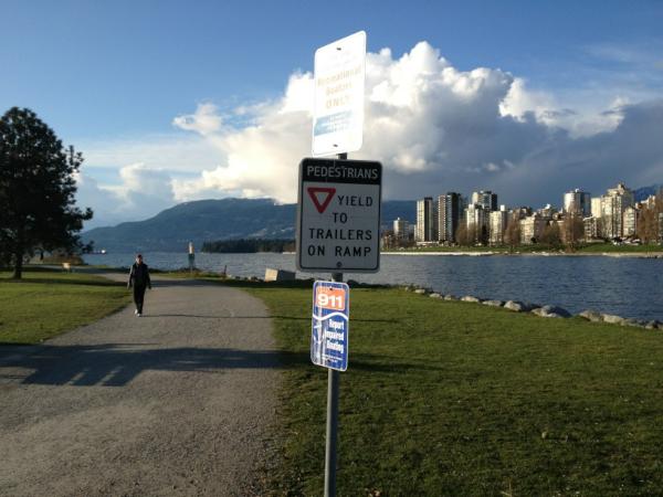 ibuck's tweet photo. Vancouver walk http://t.co/o5K17nXf