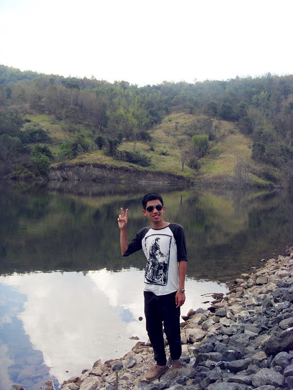 F_FIRST2 tweet picture