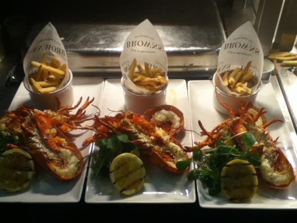 jess343's tweet photo. @BrownsOxford Thursday lobster night http://t.co/Dyt4gAii