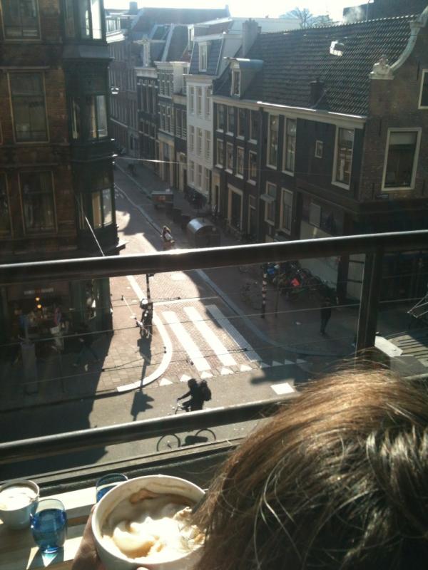 Mnca's tweet image. Werkbespreking op t balkon #Profilebook