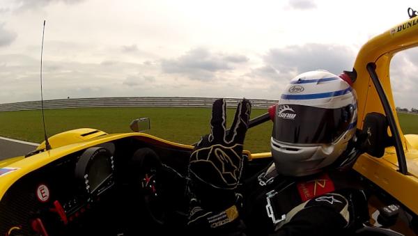 Gridstars's tweet image. A little car to car bantaaarrrrr #1speed