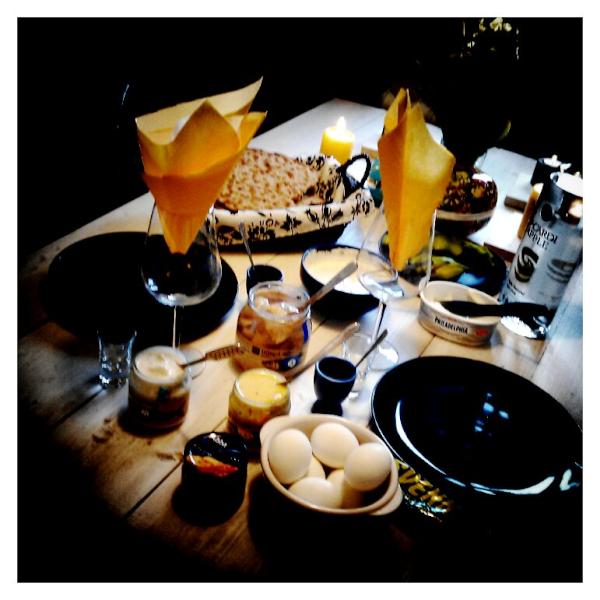 tommie_z's tweet image. Påsk! #sill #nubbe #goodtimes