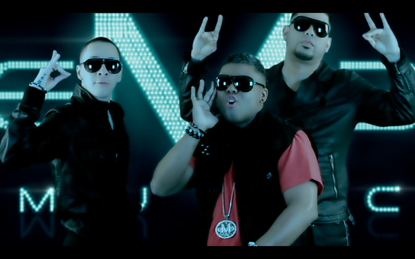 EME MUSIC PRESENTA :: LA PRIMERA IMAGEN DEL VIDEO DE SEDUCEME @BobyElLoboNegro ft <a href="/babyrasta40/">Baby Rasta</a> director <a href="/bambamdgfilms/">BAMBAMDGFILMS</a>