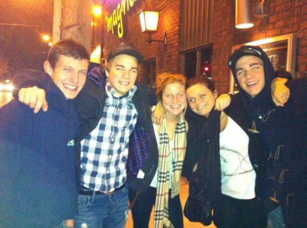 BrandtCaro's tweet photo. miss this gaame  @WillD0na @charles @SamuelKenyon @chlochlo@dave http://t.co/XzJjWX3P