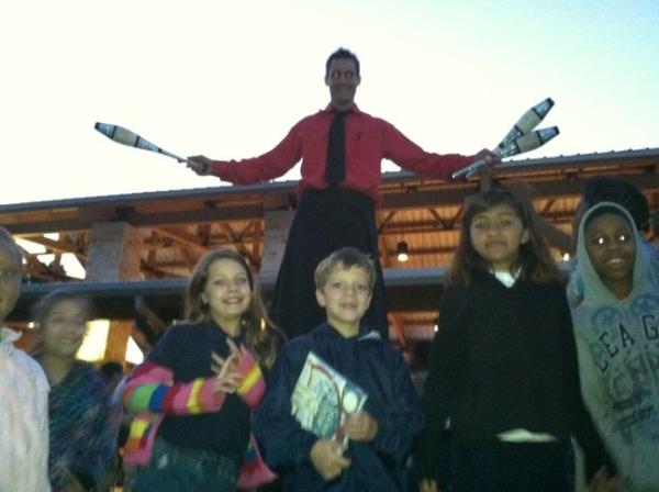 captainandyIII's tweet photo. With a very tall man! http://t.co/pA9524sF