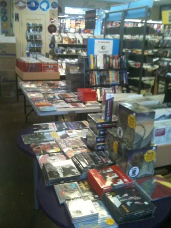 theinnersleeve's tweet photo. Preview of RSD 7" releases http://t.co/ZfNZ5csE