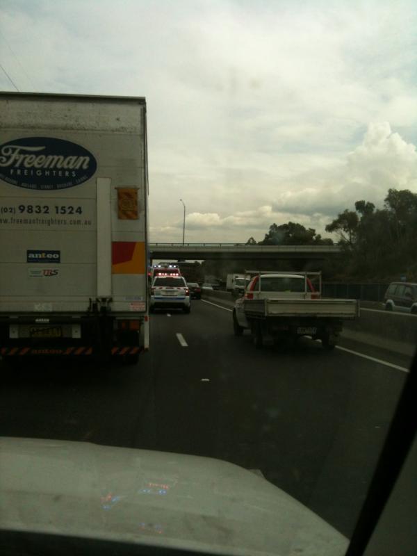12.55 the Westernring rd, An ambulance & Mica unit trying to get through 5k's an hour traffic.