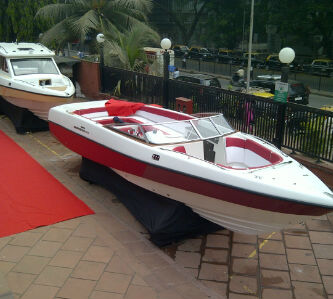 INTERSCOPE LUXURY tweet media