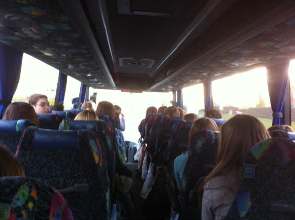 tourdevincent's tweet photo. EN WE ZIJN WEG! http://t.co/K2NxkOr2