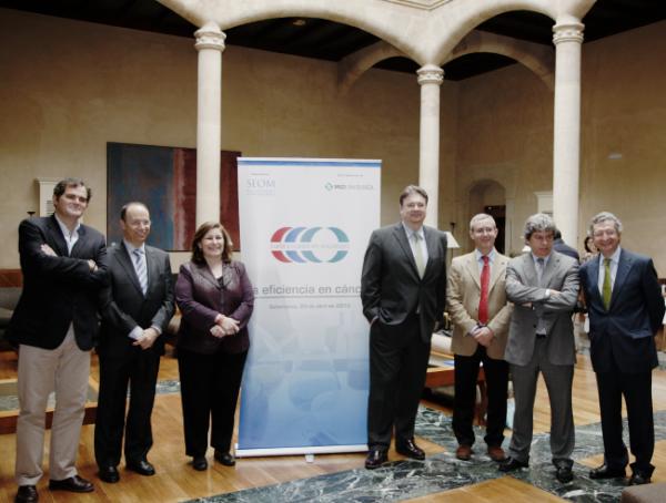 _SEOM's tweet photo. La #eficiencia_cancer es la mejor manera de que el SNS reduzca costes #oncología http://t.co/oplZ3CQ8 http://t.co/o8I9zYdV