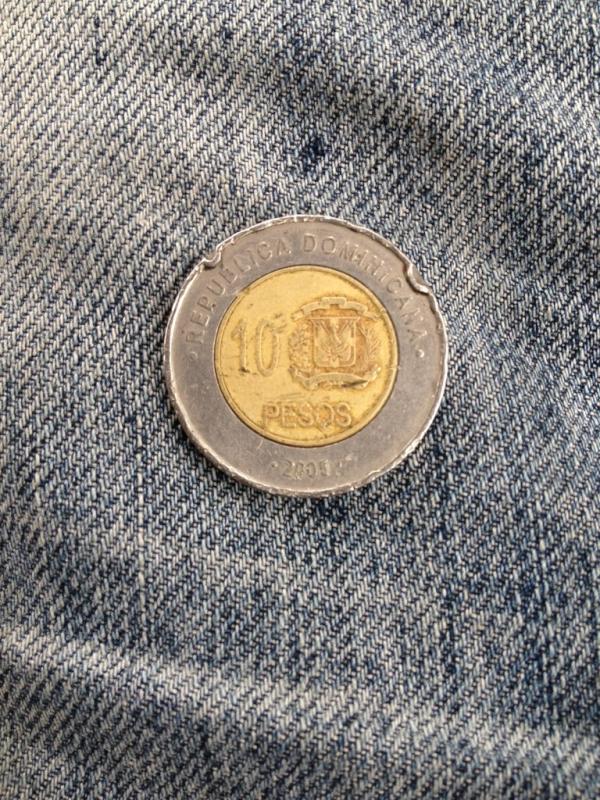 SteveLubzz's tweet image. Just got ripped off so bad ........ #weliveincanada #sneakysneaky