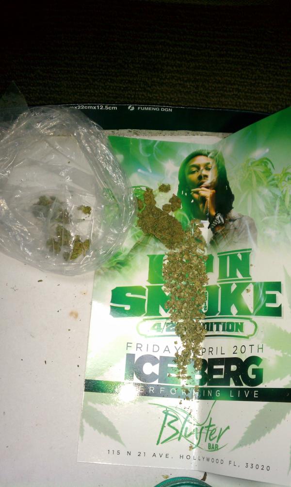 cookiedior's tweet image. RT @Sir_THCamilo: The power of the flyer #blusters #420 lol