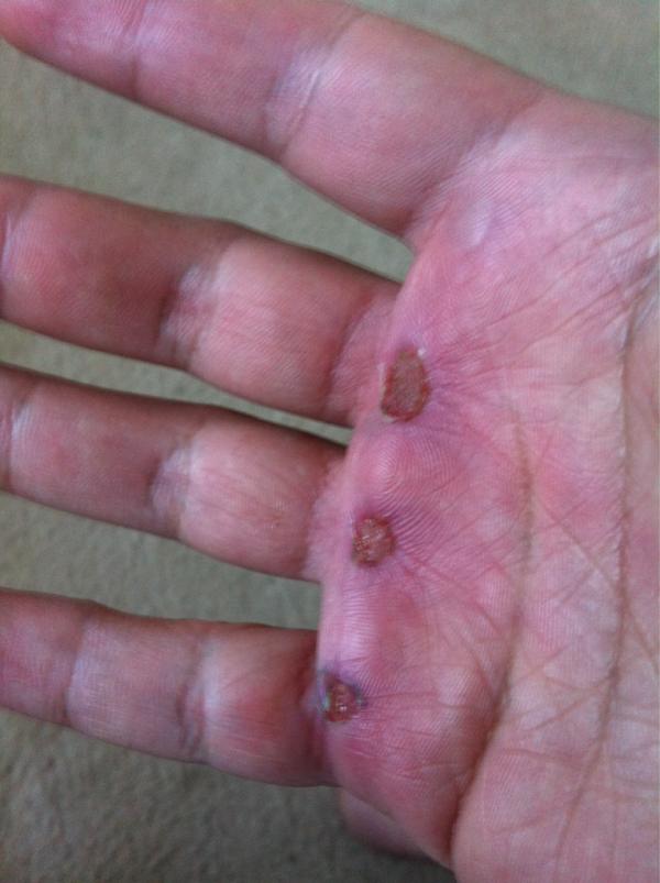 jjhughes10's tweet image. Need to consider having posh wanks from now on. #lessfriction