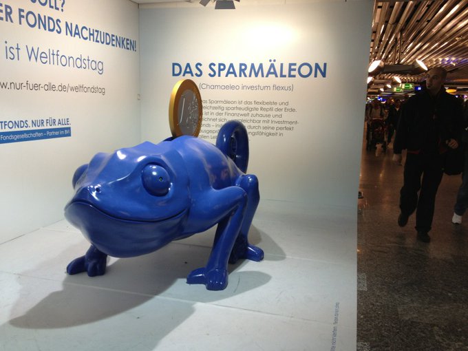 Frankfurt airport with its blue monster. http://t.co/NukhHwLn<a href="/tag/fan"class="tags"><span>#fan</span></a>