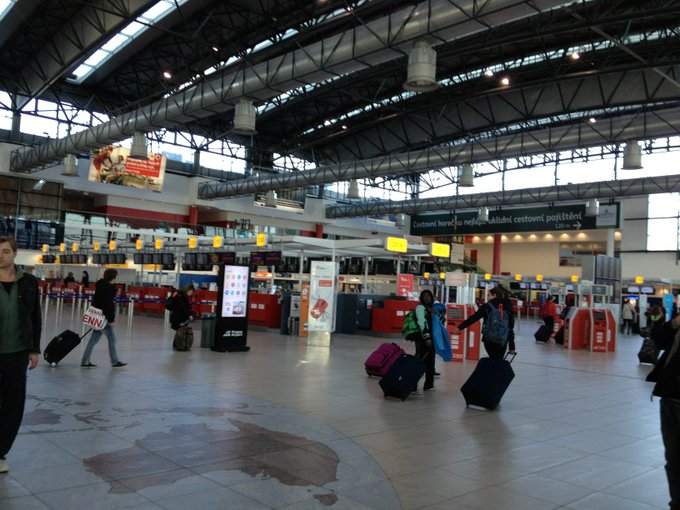 In Prague airport http://t.co/ayTgZCdr<a href="/tag/fan"class="tags"><span>#fan</span></a>