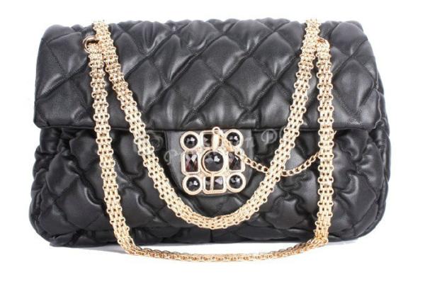 ProDesign_case's tweet image. Celebrity style. Soft synthetic leather. Gold metal chain and hardware with diamond closure.
amazon.com/Fashionable-Le…