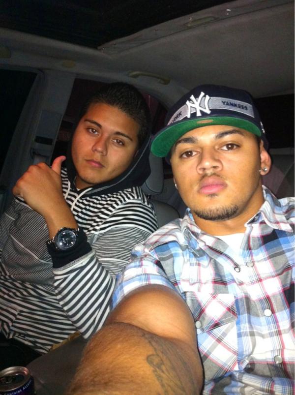 ajeezle23's tweet photo. @DagoSwagin247 http://t.co/GDNVRd1u