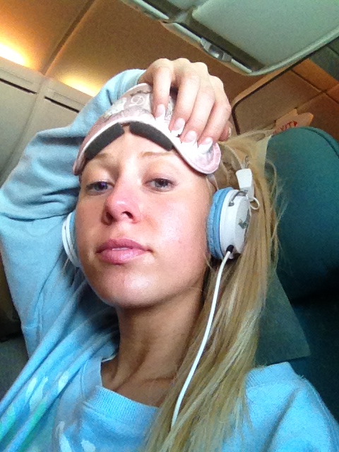 Flying set up, headphones as noise reduction and eyecover. .. And no make up. http://t.co/x61TXJlD<a href="/tag/fan"class="tags"><span>#fan</span></a>