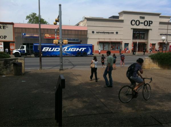 idontevenclaire's tweet image. #UTexasProblems