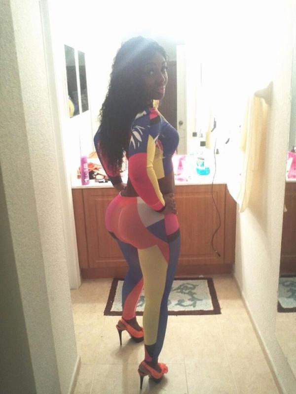 Ounces2_KEYLOs's tweet image. I HEARD THIS WHAT SWAG WAS...... I SAY SHE #Shitted
