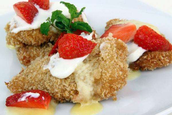 ATMAS_kitchen's tweet photo. masa iya bisa tetap sehat walau makan gorengan? BISA! karna Atma's Kitchen punya pisang goreng yg sehat & lezaat. http://t.co/NYCjGGsb