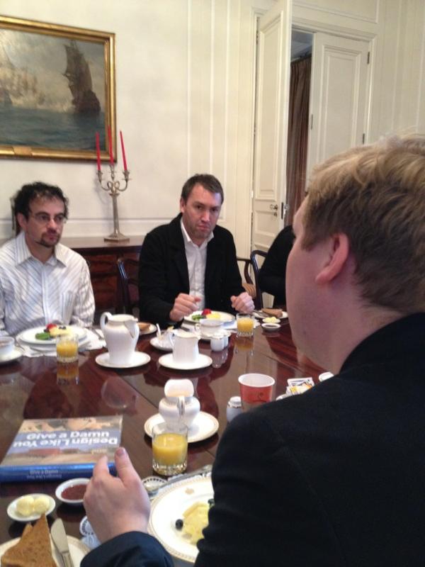 pallards's tweet image. Ahora con Emb. UK John Benjamín y Camerón Sinclair compartiendo experiencias de #architectureforhumanity