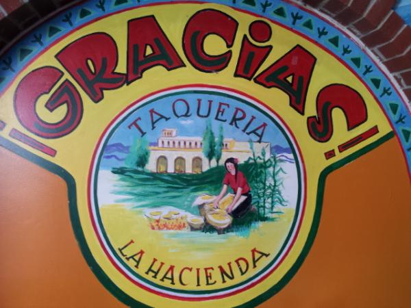 SPA2895's tweet photo. Estoy pasando todo el día comiendo. ¡Creo q va a ser el mejor día del año! http://t.co/aYKV6Iqi